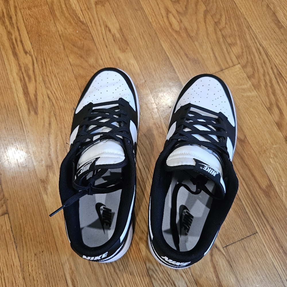 Nike Dunks Size 11 - Picture 4 of 5